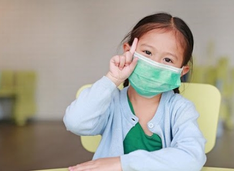Lý do trẻ em chống lại Covid-19 tốt hơn so với người lớn