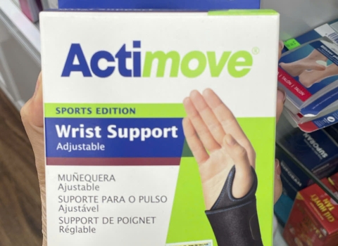 How to Choose the Right Wrist Brace While Traveling in Vietnam