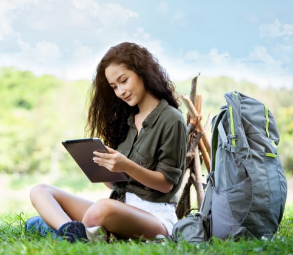 Lam-sao-di-du-lich-thoai-mai-trong-ngay-den-do-abcpharmacy-danang