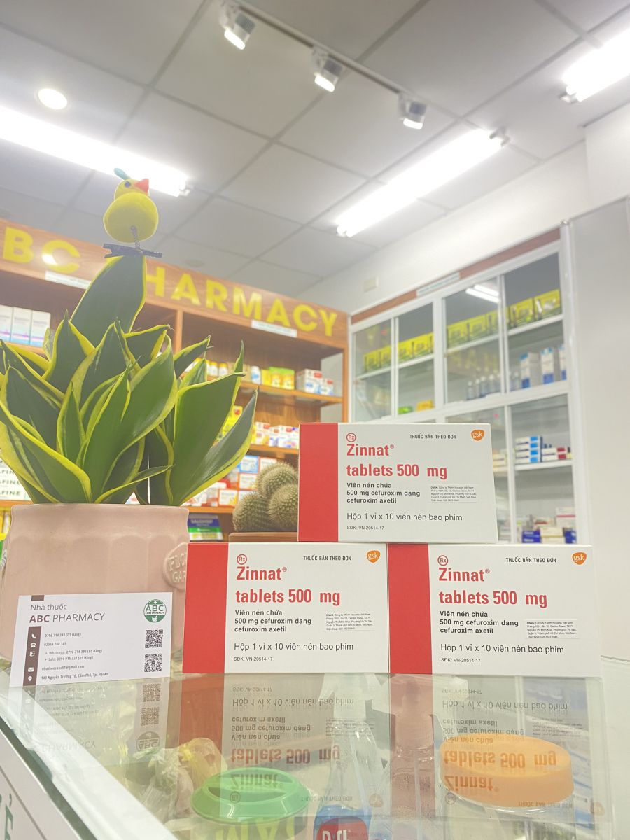 interesting-experience-of-a-male-customer-with-a-stye-at-abc-hoi-an-pharmacy