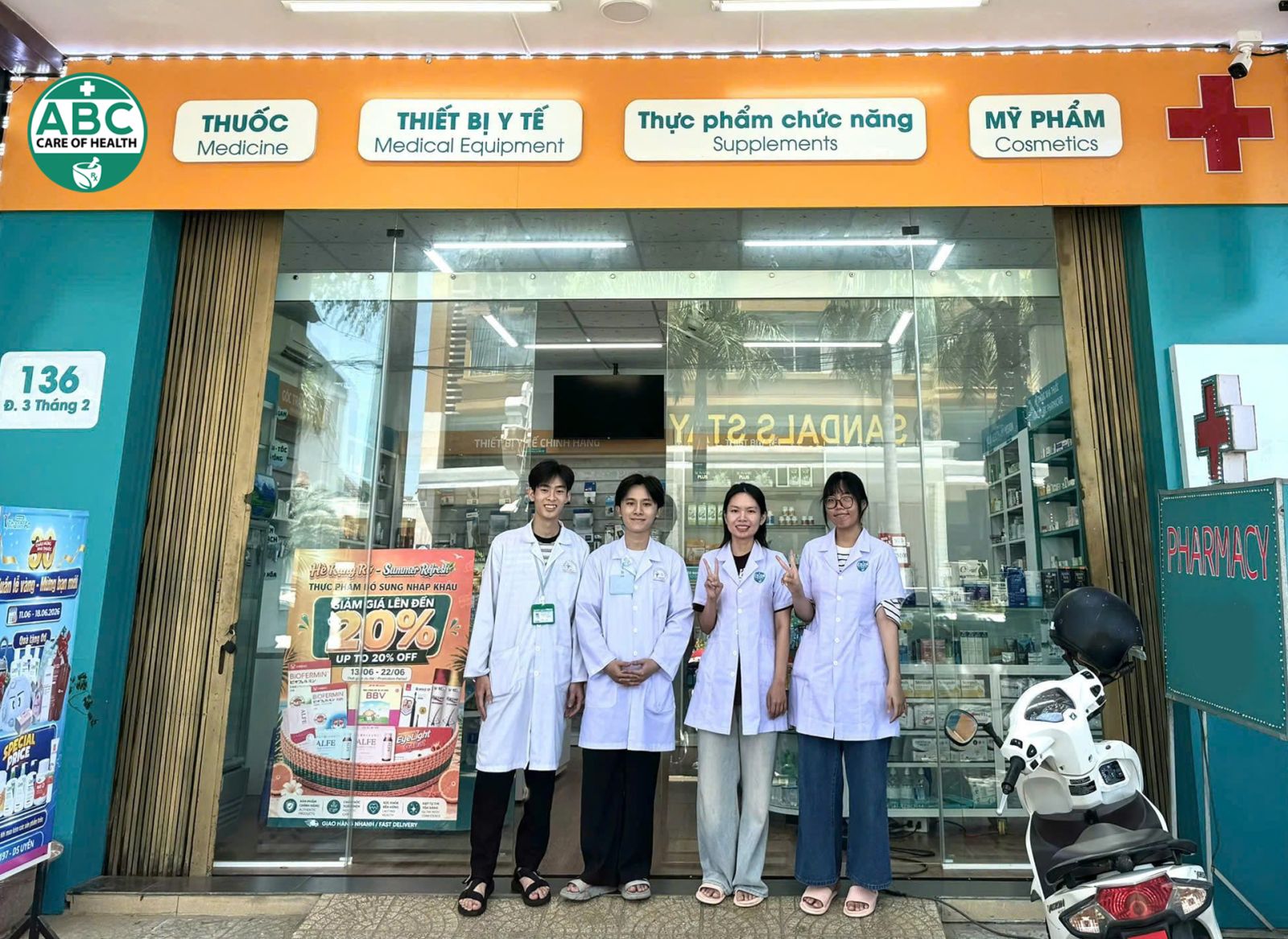 Sinh viên thực tập tại hệ thống Nhà thuốc ABC Pharmacy