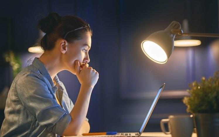 thuc-khuya-la-mot-nguyen-nhan-gay-beo-phi-abcpharmacy-danang